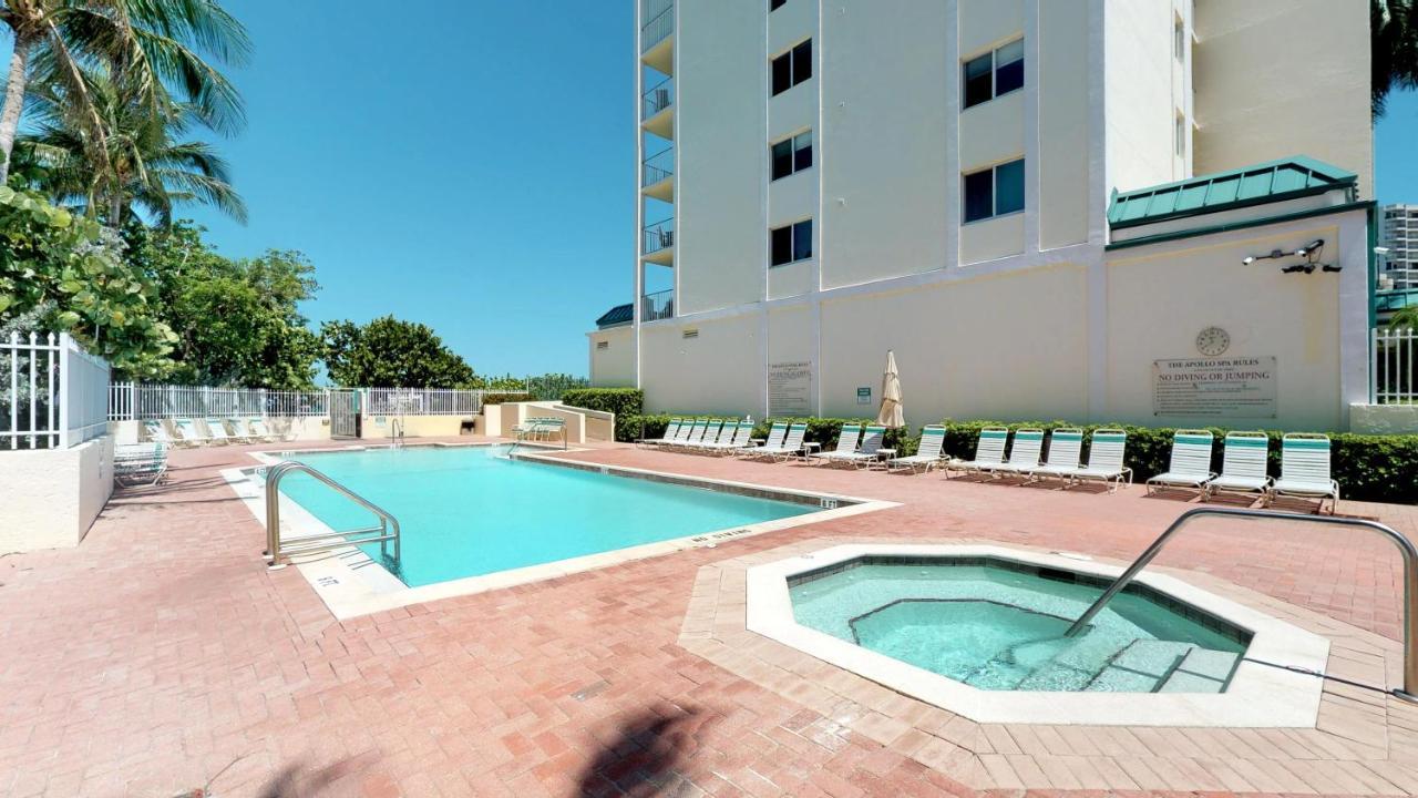 Totally Renovated Beachfront Condo At Apollo! Marco Island Dış mekan fotoğraf